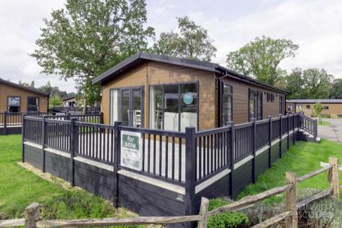 2 bedroom lodge for sale, Norfolk Woods Resort and Spa, Pentney PE32