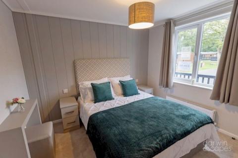 2 bedroom lodge for sale, Norfolk Woods Resort and Spa, Pentney PE32