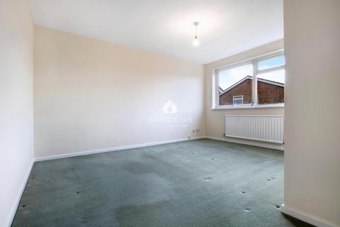 14 Tern Close, Kelvedon, Colchester, CO5 9NQ
