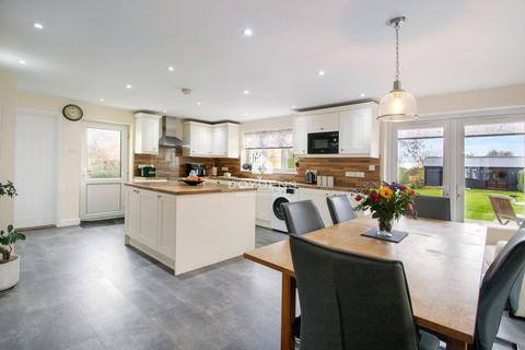 4 bedroom detached house for sale, The Street, Braintree CM77