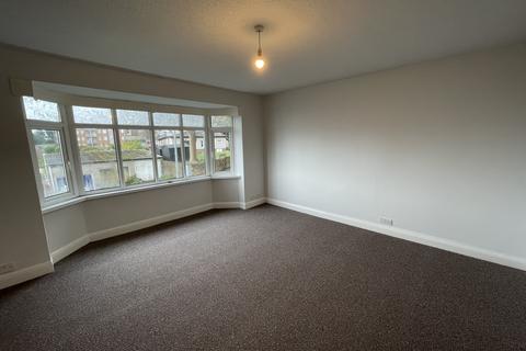 2 bedroom apartment to rent, Ffynone Close, Swansea