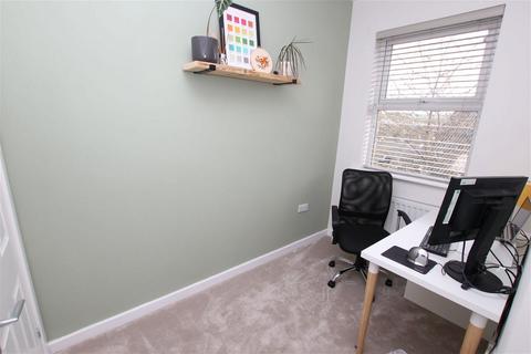 10 Bridge Street, Penistone, Sheffield, S36 6AJ
