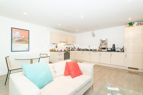 1 bedroom apartment to rent, Spa Road, Bermondsey SE16