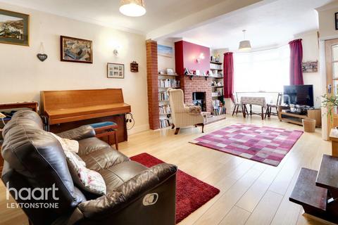 3 bedroom end of terrace house for sale, Percy Road, London
