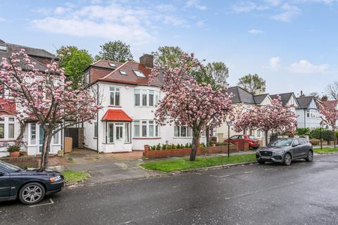 4 bedroom semi-detached house to rent, Staveley Road, London