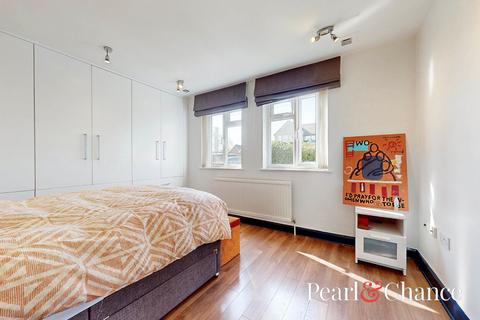 99 Bridge Road, London, NW10 9DG