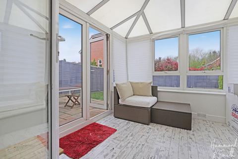 82 Challinor, Church Langley, Harlow, CM17 9XD