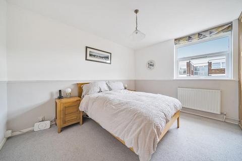 18 Ingleside Close, Beckenham, BR3 1QU