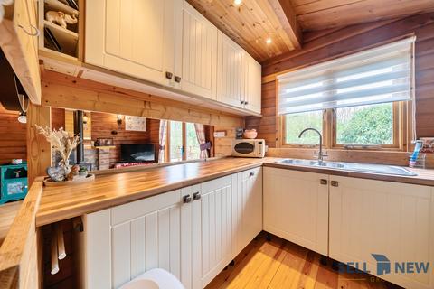 1 bedroom log cabin for sale, Water Lane, Renhold MK41