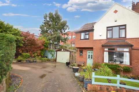3 bedroom semi-detached house for sale, Chatswood Crescent, Leeds