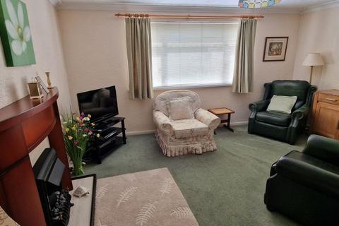 2 bedroom ground floor flat for sale, Crompton Court, Drybridge Street, Monmouth, NP25