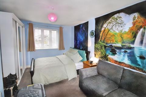 2 bedroom flat for sale, Hawthorn Close, Benwell Village, Newcastle upon Tyne, Tyne and Wear, NE15 6AG