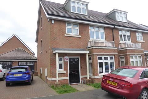 4 bedroom house to rent, Faringdon Road, Earley