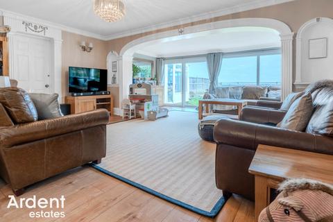 16 North End, Southminster, CM0 7DN