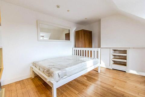 undefined, Emanuel Avenue, London, W3