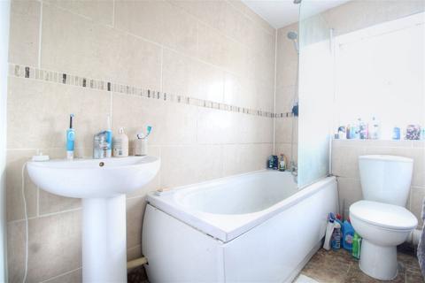 36 Beechfield Close, Stone Cross, Pevensey, BN24 5FH