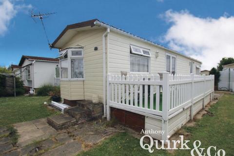2 bedroom park home for sale, Creek Road, Canvey Island SS8 8QE, SS8