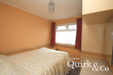 2 bedroom park home for sale, Creek Road, Canvey Island, SS8