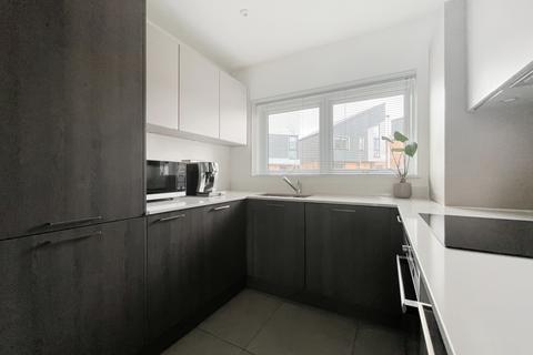 34 Bloomfields, Rainham, Gillingham, ME8 7DD