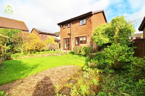 3 bedroom detached house for sale, Yellow Lodge Drive, Westhoughton, BL5 3EX