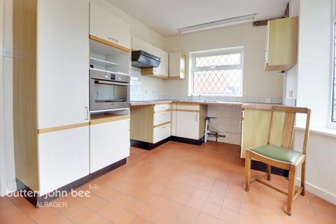 2 bedroom detached bungalow for sale, Chester Road, Audley