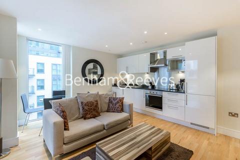 2 bedroom apartment to rent, Millharbour,  Canary Wharf E14