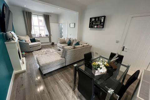 16 James Street, Tonypandy, CF40 1TS