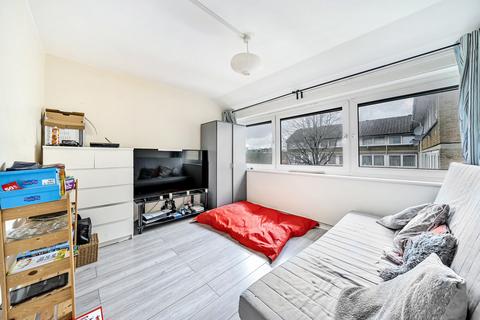 4 bedroom apartment for sale, Garnies Close, Peckham, London