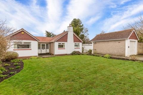 3 bedroom detached bungalow for sale, 2 Ravelrig Road