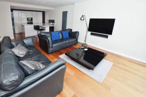 2 bedroom flat to rent, Beetham Tower, 301 Deansgate, Manchester, M3