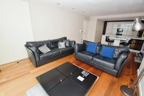 2 bedroom flat to rent, Beetham Tower, 301 Deansgate, Manchester, M3