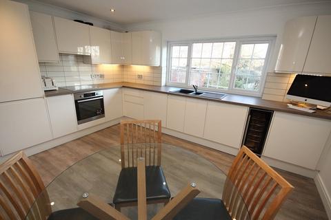 3 bedroom apartment for sale, Linden Gate, Linden Gardens, Ringwood, Hampshire, BH24