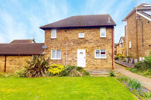 3 bedroom link detached house for sale, Rosecroft Close, LANGDON HILLS, Basildon, Essex, SS16