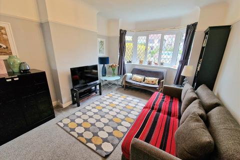 166 Baring Road, London, SE12 0PU