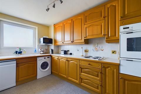 2 bedroom apartment for sale, Milford Court, Brighton Road, Lancing