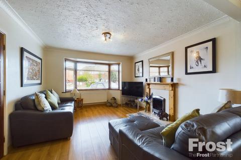 28 Garden Close, Ashford, TW15 1LH