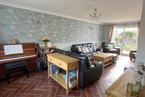 4 bedroom end of terrace house for sale, Twyning, Tewkesbury GL20