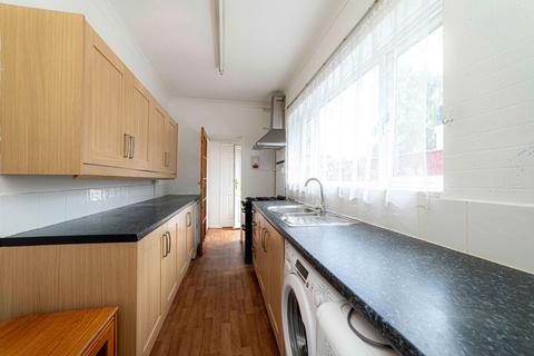 1 bedroom ground floor flat for sale, Ospringe Street, Faversham, ME13