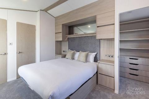 2 bedroom lodge for sale, Piran Meadows Resort, White Cross TR8