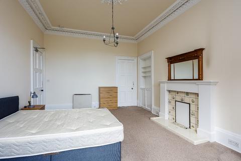 3 bedroom flat to rent, Morningside Road, Edinburgh EH10
