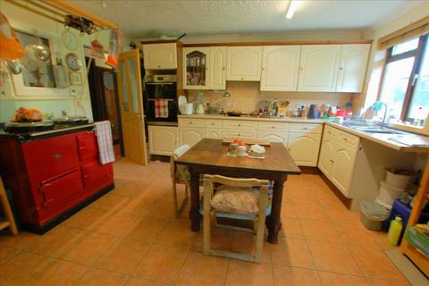 5 bedroom detached bungalow for sale, 1 Church Road, Martletwy