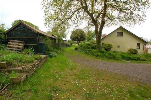 5 bedroom detached bungalow for sale, 1 Church Road, Martletwy