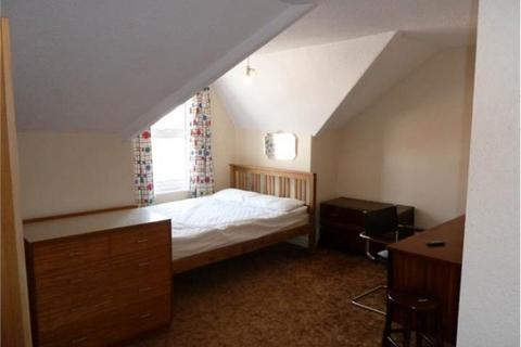 7 bedroom house share to rent, Monk's Road