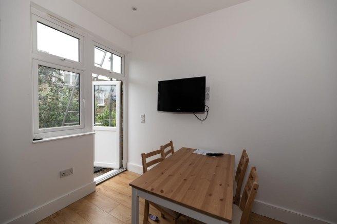 Stapleton-road-sw17-8ax-955256