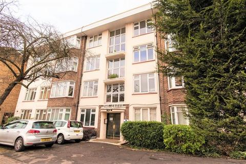 2 bedroom flat to rent, 'THE GROVE', ST MARGARETS, 1 MIN STATION