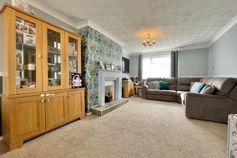 3 bedroom semi-detached house for sale, Fishermans Drive, March