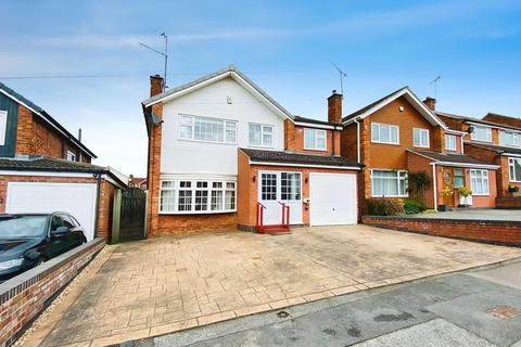4 bedroom detached house for sale, Pits Avenue, Braunstone Town, LE3
