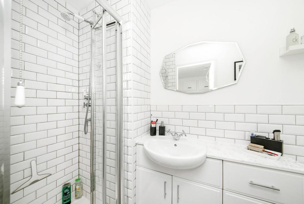 En suite shower room