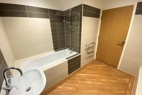 39 Grimshaw Place, Preston, PR1 3BW