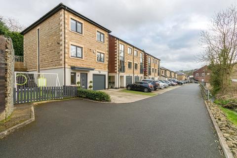 4 bedroom detached house for sale, Brooke View, Delph, Saddleworth